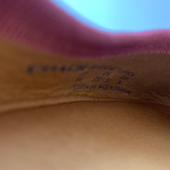 COACH Flatiron Ballet Flats A01667 Rouge Pink w/ Charm NWOB Womens Size 5.5B - Picture 6 of 7